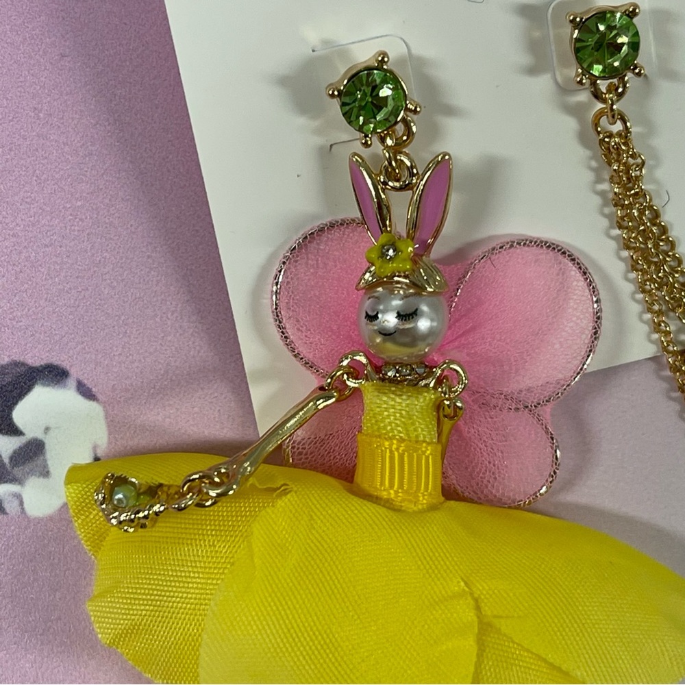 💋NWT AUTH BJ BUNNY EARRINGS - Picture 4 of 10